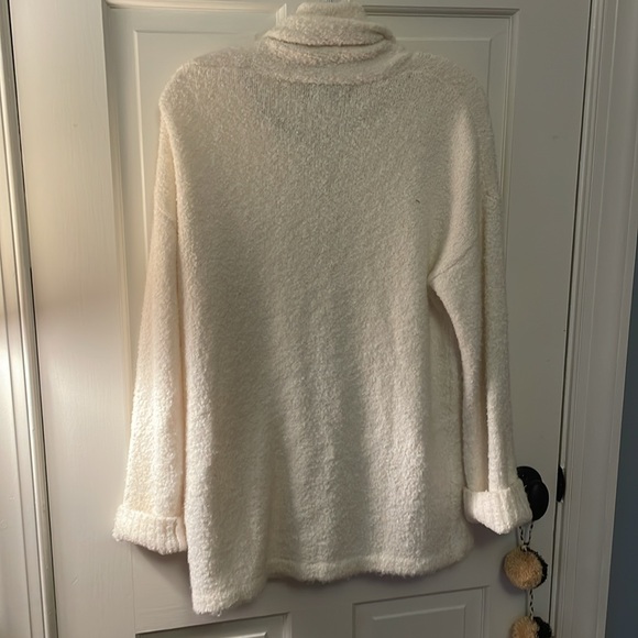 Gorgeous classic COZY ivory white NAADAM boucle cardigan sweater XS ❤️ - Picture 2 of 3